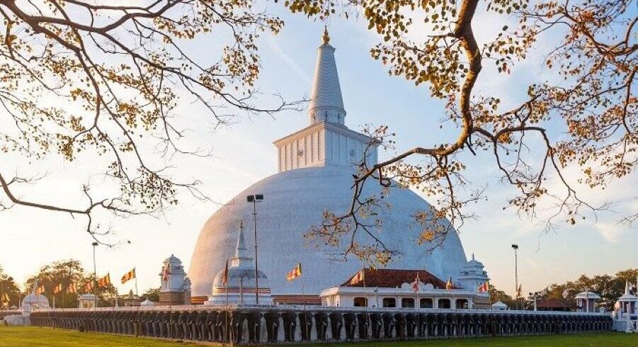 Must-see-Buddhist-Temples-in-Sri-Lanka-901×540
